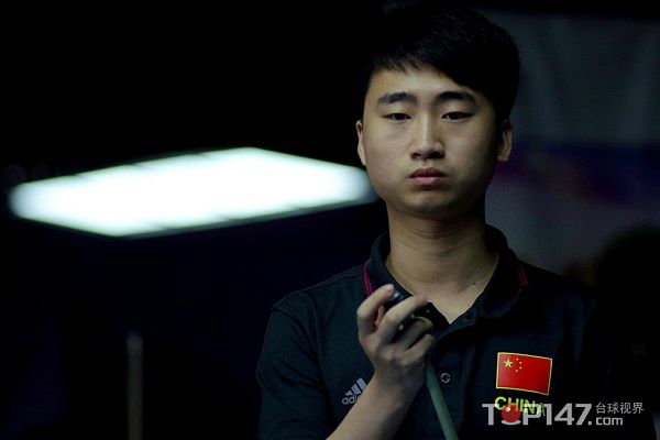 也有人严肃 也有人严肃