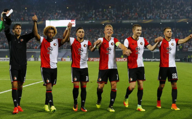 一位在绿茵 一位在绿茵